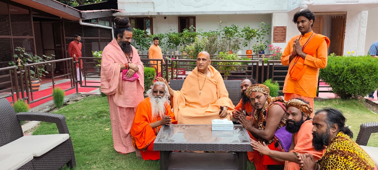 WhatsApp Image 2025-11-13 at 13.45.33 (1)